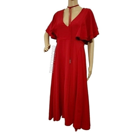 Red Dress With Flowy Sleeves - Picture 2 of 9